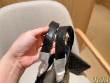 Load image into Gallery viewer, YSK453 YSL Saint Laurent Gaby Quilted Shopping Tote / 35 x 31 x 11 cm
