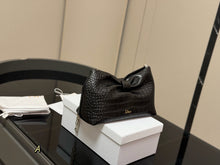 Load image into Gallery viewer, DR606 Dior Mini Bow Bag with Chain / 25 x 15 cm
