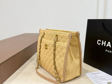 Load image into Gallery viewer, CC1370 CHANEL 2025/26 FW Haute Couture Tote  / 34 x 26 cm
