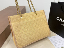 Load image into Gallery viewer, CC1370 CHANEL 2025/26 FW Haute Couture Tote  / 34 x 26 cm
