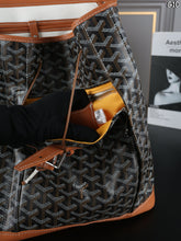 Load image into Gallery viewer, GY079 Goyard Alpin Backpack  / 30 x 33 cm
