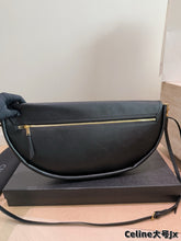 Load image into Gallery viewer, CL151 CELINE Soft Triomphe / 46x19x10cm
