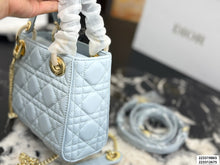 Load image into Gallery viewer, DR607 Dior Lady Dior / 20 x 17 cm &amp; 17 x 15 cm
