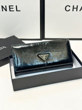 Load image into Gallery viewer, PD383 Prada Vitello Wax Long Wallet / 19x10 cm

