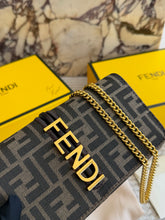 Load image into Gallery viewer, FF326 Fendi Fendigraphy Chain Wallet / 21x11 cm
