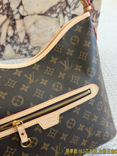 Load image into Gallery viewer, LB1416 LV Lineup Tote/ HIGHEST QUALITY VERSION / 36x27 cm
