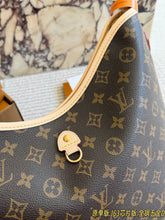 Load image into Gallery viewer, LB1416 LV Lineup Tote/ HIGHEST QUALITY VERSION / 36x27 cm
