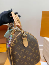 Load image into Gallery viewer, LB1420 LV Speedy Soft 30 / HIGHEST QUALITY VERSION / 30 x 21 x 17 cm
