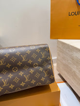 Load image into Gallery viewer, LB1420 LV Speedy Soft 30 / HIGHEST QUALITY VERSION / 30 x 21 x 17 cm
