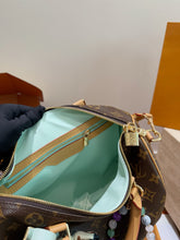 Load image into Gallery viewer, LB1420 LV Speedy Soft 30 / HIGHEST QUALITY VERSION / 30 x 21 x 17 cm
