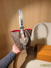 Load image into Gallery viewer, LB1423 LV ALL IN BB Monogram Bucket Bag / 16 x 18 x 12 cm
