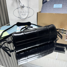 Load image into Gallery viewer, PD384 Prada Bonnie Mini / HIGHEST QUALITY VERSION / 23.5 x 12 x 9 cm
