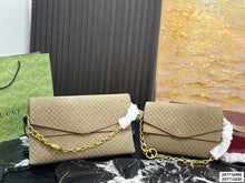 Load image into Gallery viewer, GC780 Gucci Chain Suede Shoulder Bag / 36.2 x 22 cm &amp; 28.2 x 20 cm
