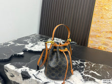 Load image into Gallery viewer, CL153 Celine Clara Bucket Bag / 23 x 22 cm &amp; 18 x 17 cm
