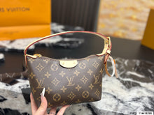 Load image into Gallery viewer, LB1424 Louis Vuitton Hills Pochette / 20 x 11 x 8 cm
