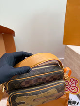 Load image into Gallery viewer, LB1427 Louis Vuitton x NIGO NIL Messenger Camera Bag / 25 cm
