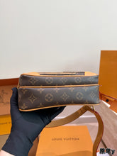 Load image into Gallery viewer, LB1427 Louis Vuitton x NIGO NIL Messenger Camera Bag / 25 cm
