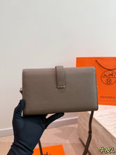 Load image into Gallery viewer, HM190 Hermes Jige Elan Clutch / 22 x 13 cm
