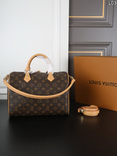 Load image into Gallery viewer, LB1433 Louis Vuitton Speedy 30 Soft Celebration / 30 x 21 cm
