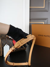 Load image into Gallery viewer, LB1433 Louis Vuitton Speedy 30 Soft Celebration / 30 x 21 cm

