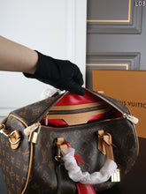 Load image into Gallery viewer, LB1433 Louis Vuitton Speedy 30 Soft Celebration / 30 x 21 cm
