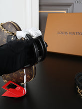 Load image into Gallery viewer, LB1434 Louis Vuitton Alma Trunk BB / 23 x 17 cm

