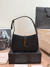 Load image into Gallery viewer, YSK459 Saint Laurent Le 5 À 7 Hobo Bag / 24 x 15 cm
