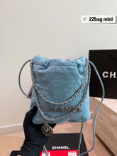 Load image into Gallery viewer, CC1374 Chanel 22 Mini Denim / 20 cm
