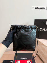 Load image into Gallery viewer, CC1375 Chanel 22 Mini / 20 cm
