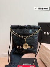 Load image into Gallery viewer, CC1375 Chanel 22 Mini / 20 cm
