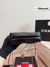 Load image into Gallery viewer, CC1375 Chanel 22 Mini / 20 cm

