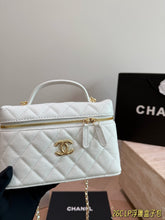 Load image into Gallery viewer, CC1376 Chanel 26C LP Vanity Case /19CM
