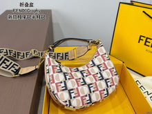 Load image into Gallery viewer, FF778 Fendi Fendigraphy Bag / M:26 x 16cm/S:18 x 9 cm
