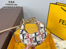 Load image into Gallery viewer, FF778 Fendi Fendigraphy Bag / M:26 x 16cm/S:18 x 9 cm
