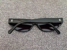 Load image into Gallery viewer, JW946 CC Cat Eye Sunglasses
