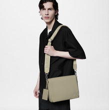 Load image into Gallery viewer, MBG056 Takeoff Messenger / HIGHEST QUALITY VERSION / 11 x 9.4 x 3.9 inches
