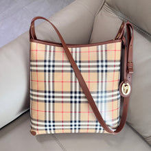 Load image into Gallery viewer, BUR137 Burberry House Check Canvas / HIGHEST QUALITY VERSION / 30×30×12.5cm
