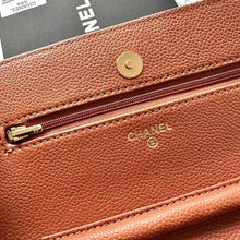 Load image into Gallery viewer, CC1082 Classic Wallet on Chain / Highest Quality Version / 4.8 x 7.6 x 1.4in
