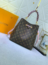 Load image into Gallery viewer, LB1360 NéoNoé MM / 10.2 x 10.2 x 6.9 inches
