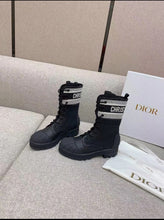 Load image into Gallery viewer, SE1735 D-Major Ankle Boot Size 5-11
