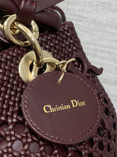 Load image into Gallery viewer, DR654 Dior Medium Lady Dior Bag / HIGHEST QUALITY VERSION / 24 × 21 × 12 cm
