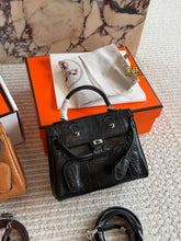 Load image into Gallery viewer, HM195 Hermes Kelly Doll Bag / 16 x 12 cm
