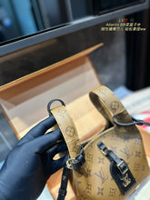 Load image into Gallery viewer, LB1330 Atlantis BB / 6.7 x 6.7 x 2.8 inches
