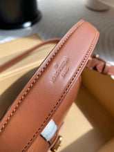 Load image into Gallery viewer, LB888 Saumur BB / HIGHEST QUALITY VERSION / 7.9 x 6.3 x 3 inches
