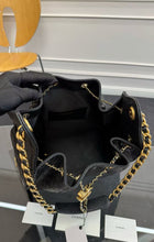 Load image into Gallery viewer, CC1152 CHANEL 25 Medium Handbag / 15.7 x 11.8 x 5.9in / HIGHEST QUALITY VERSION
