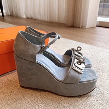Load image into Gallery viewer, SE1348 H Innocente Wedge Sandals / Size4-11
