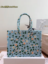 Load image into Gallery viewer, DR648 Dior Book Tote Embroidered Shopping Bag / 35 x 28 cm
