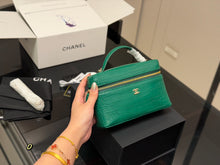 Load image into Gallery viewer, CC1476 CHANEL Hobo "Lunch Box" Bag / 19 x 12 cm
