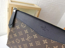 Load image into Gallery viewer, LB835 Daily Pouch / 11.6 x 8.3 x 0.4 inches
