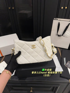 CC1139 Hobo Bag / 9.1x6.3x2inch